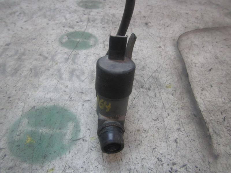 Recambio de bomba limpia para dacia logan laureate referencia OEM IAM 6001549444  