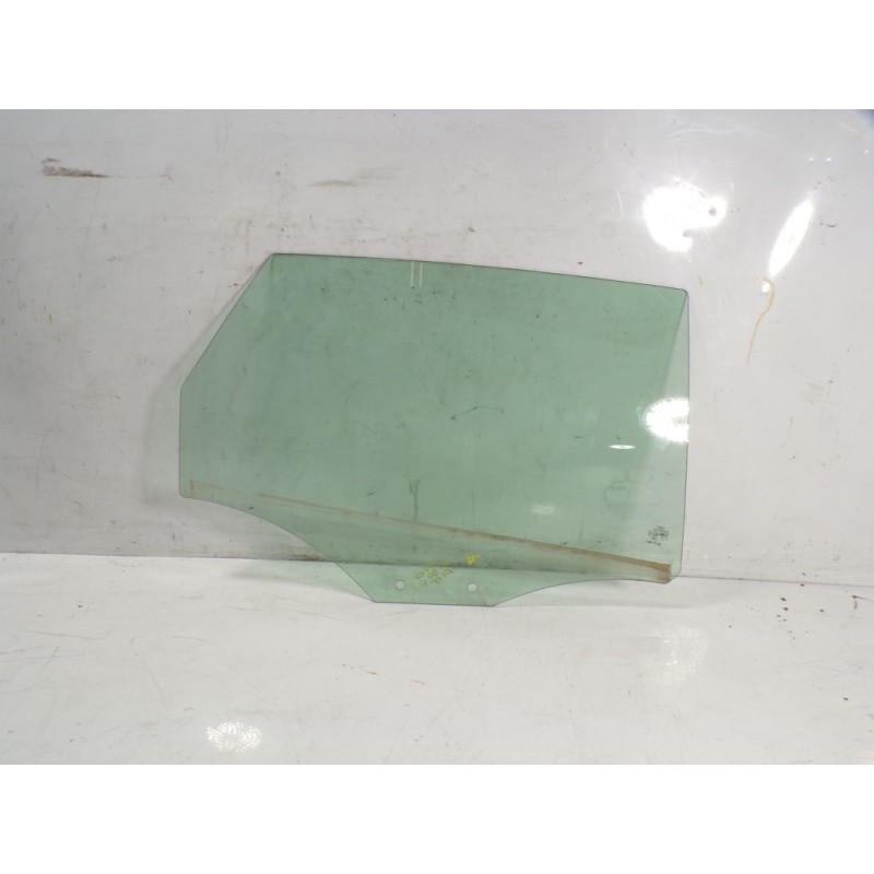 Recambio de cristal puerta trasero derecho para audi a3 sportback (8va) 1.6 tdi referencia OEM IAM 8V4845206  