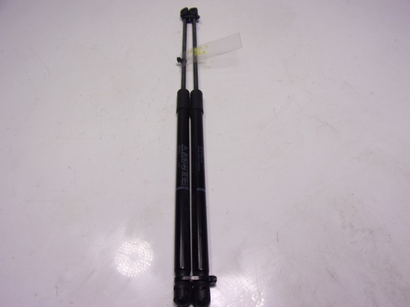 Recambio de amortiguadores maletero / porton para volkswagen taigo 1.0 tsi referencia OEM IAM 2G7827550A  