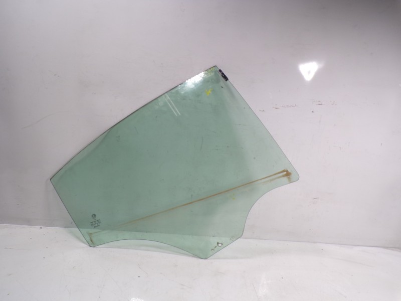 Recambio de cristal puerta trasero derecho para alfa romeo giulietta (191) 1.6 jtdm cat referencia OEM IAM 50529955  