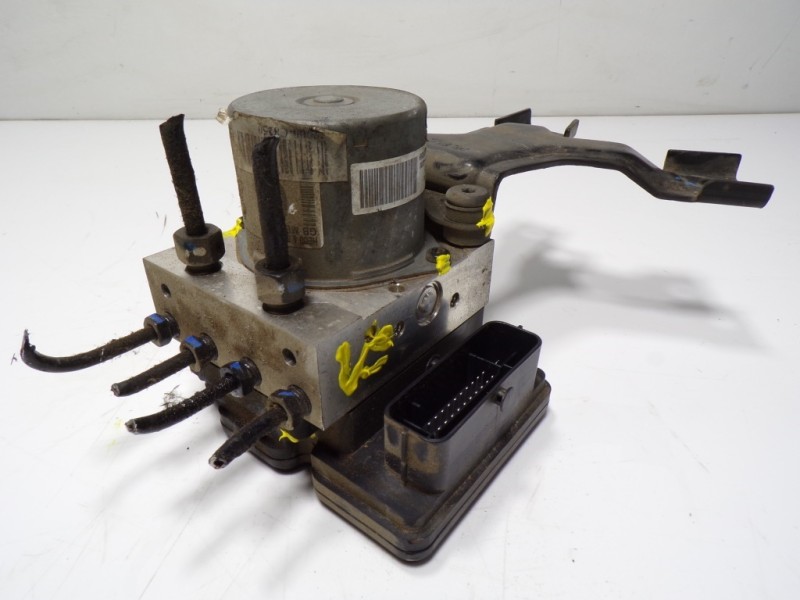 Recambio de abs para hyundai i20 1.2 cat referencia OEM IAM 58920C8250 58920C8250 15120341197