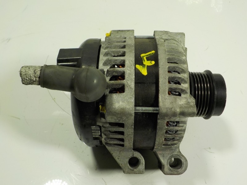 Recambio de alternador para jaguar xf 2.7 v6 diesel cat referencia OEM IAM   