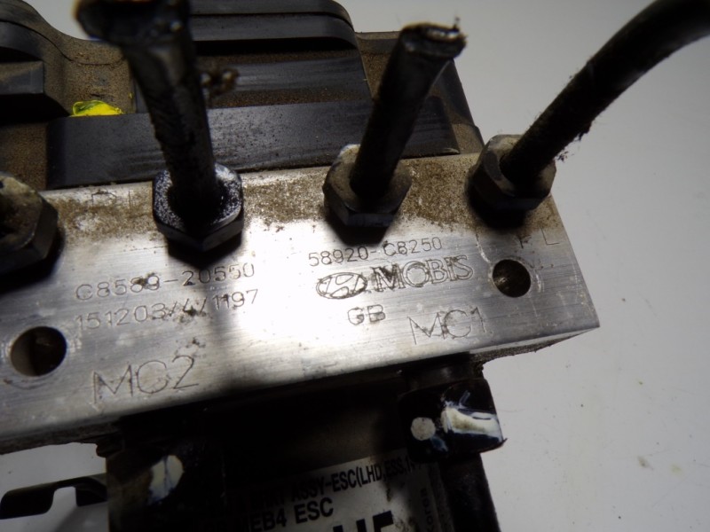 Recambio de abs para hyundai i20 1.2 cat referencia OEM IAM 58920C8250 58920C8250 15120341197