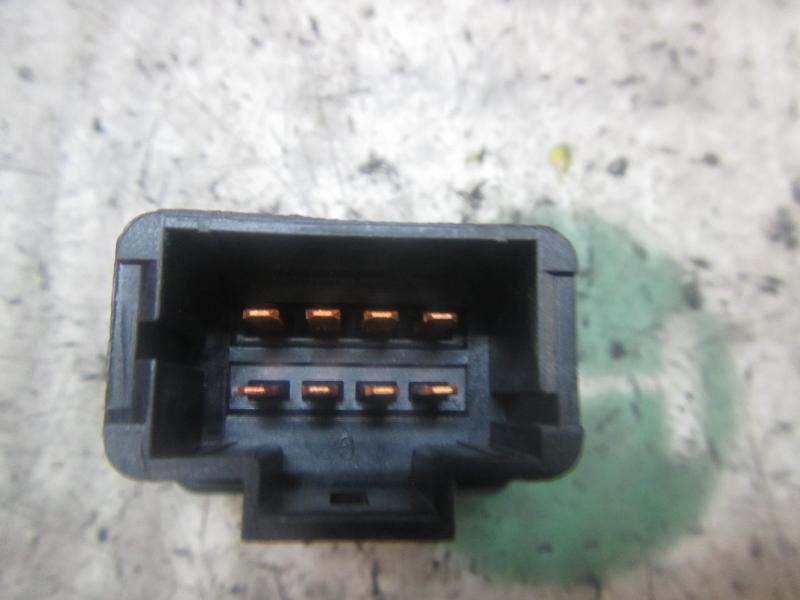 Recambio de warning para dacia logan laureate referencia OEM IAM 252909503R  