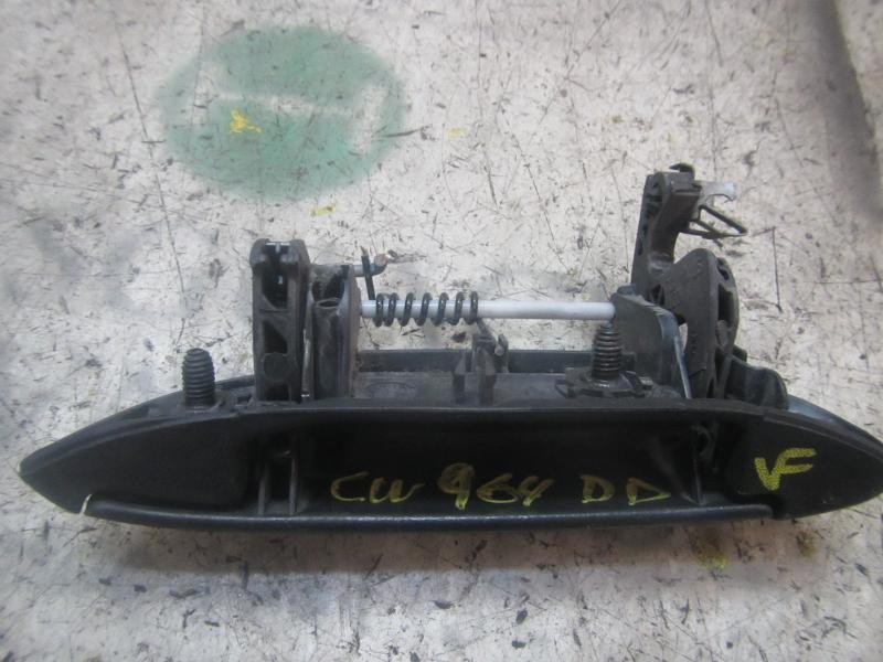 Recambio de maneta exterior delantera derecha para dacia logan laureate referencia OEM IAM 6001549492  