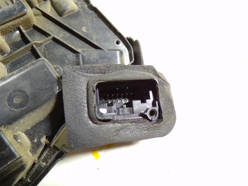 Recambio de cerradura puerta trasera izquierda para volkswagen polo (6r1) 1.6 tdi referencia OEM IAM 5K4839015F 6R4839015 