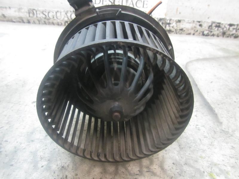 Recambio de motor calefaccion para dacia logan laureate referencia OEM IAM 272106020R N104785V6760 