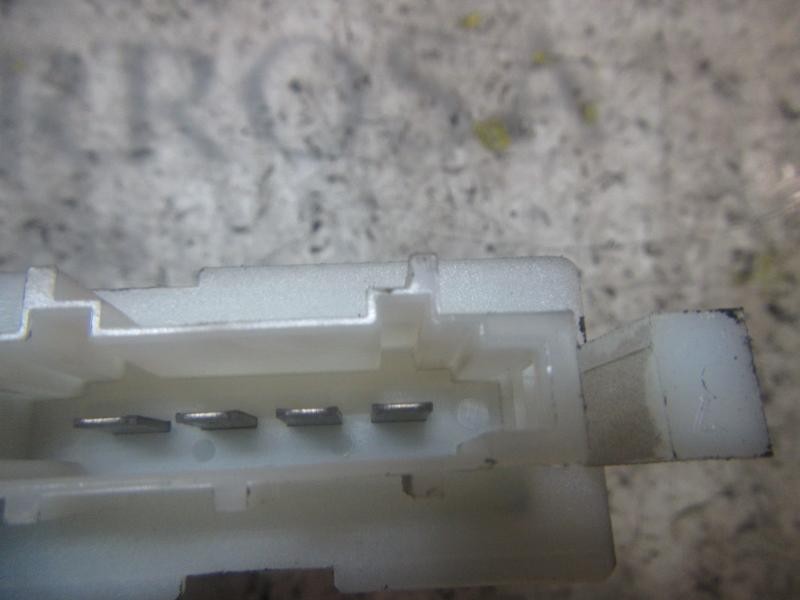 Recambio de resistencia calefaccion para dacia logan laureate referencia OEM IAM 6001551674  