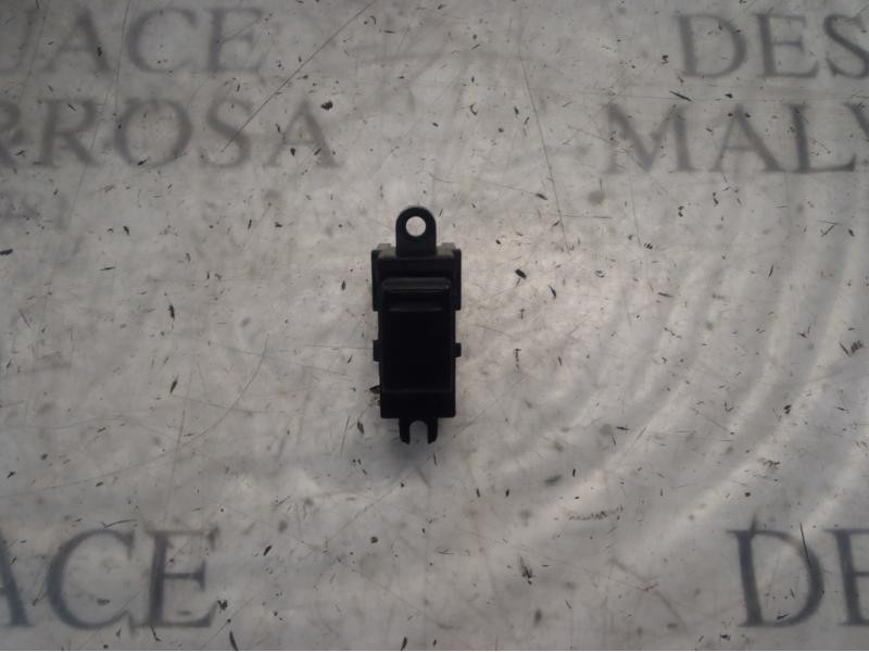 Recambio de mando elevalunas trasero derecho para nissan primera berlina (p12) acenta referencia OEM IAM   