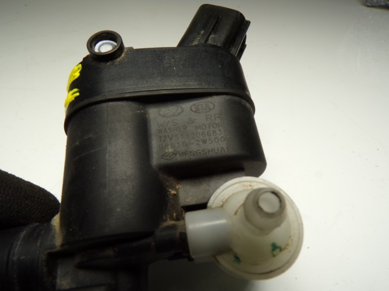 Recambio de bomba limpia para hyundai i20 1.2 cat referencia OEM IAM 985102W500 985102W500 206683