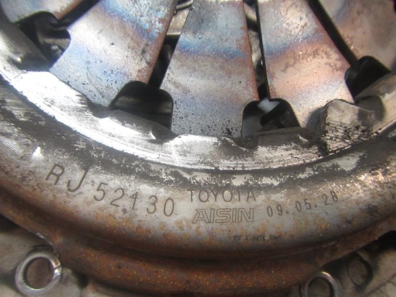 Recambio de kit embrague para toyota yaris 1.3 16v cat referencia OEM IAM 3121052130  