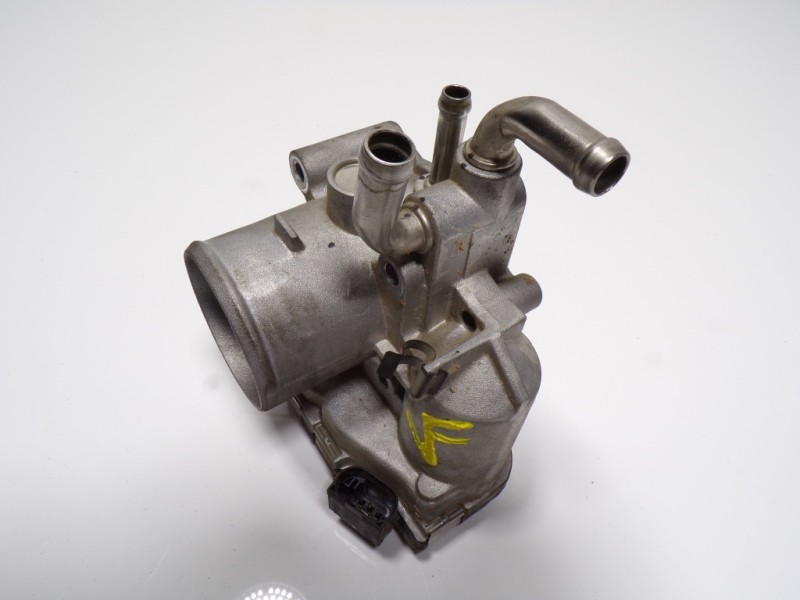 Recambio de caja mariposa para hyundai i20 1.2 cat referencia OEM IAM 3510004700 3510004700 0280750634