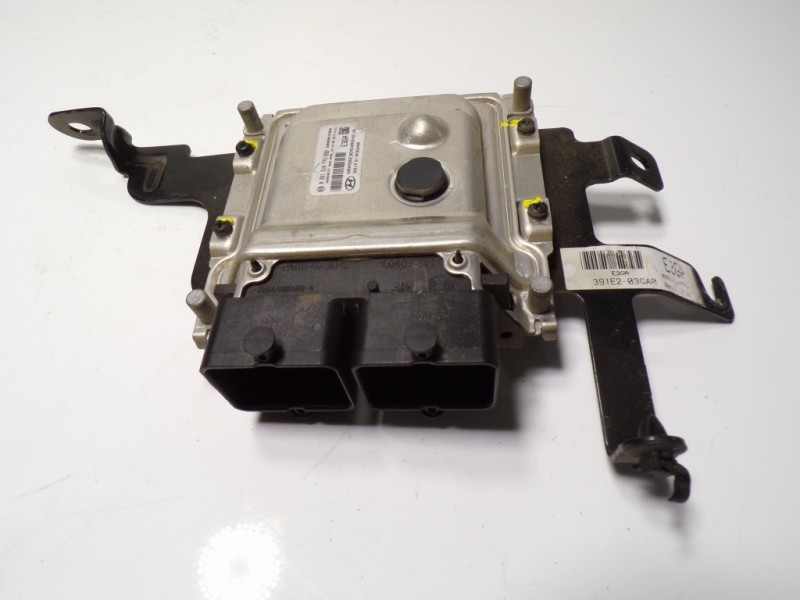 Recambio de centralita motor uce para hyundai i20 1.2 cat referencia OEM IAM 391F203GA0 391F203GA0 0261S10773