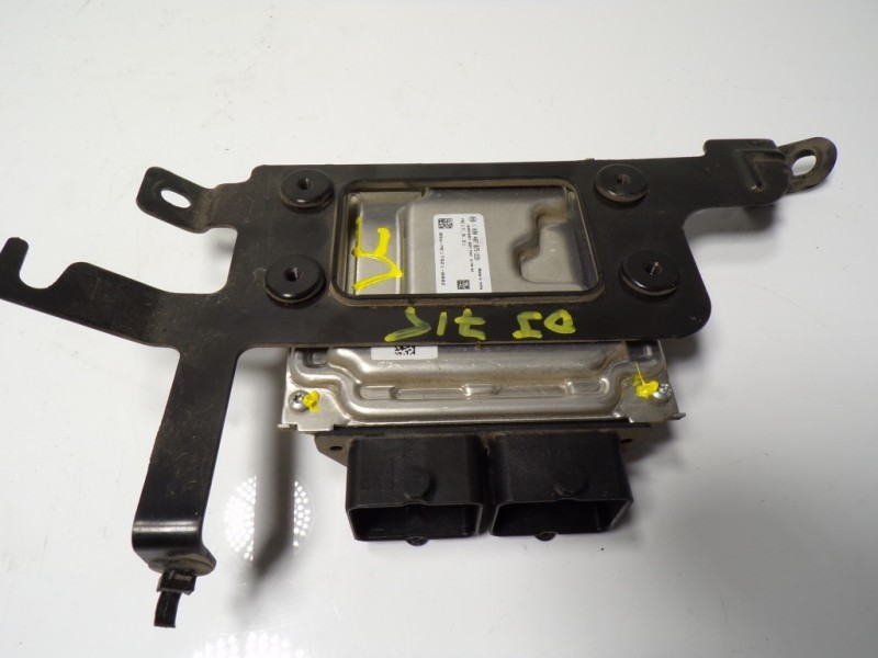 Recambio de centralita motor uce para hyundai i20 1.2 cat referencia OEM IAM 391F203GA0 391F203GA0 0261S10773