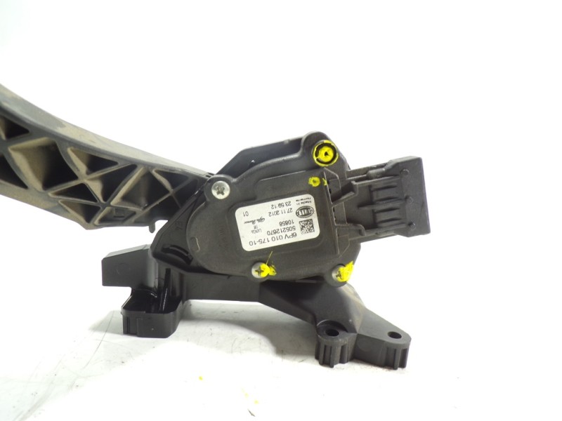 Recambio de potenciometro pedal para alfa romeo giulietta (191) 1.6 jtdm cat referencia OEM IAM 50521267 505212670 