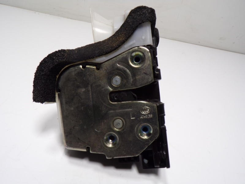 Recambio de cerradura puerta delantera izquierda para hyundai i20 1.2 cat referencia OEM IAM 81310C8020 81310C8020 