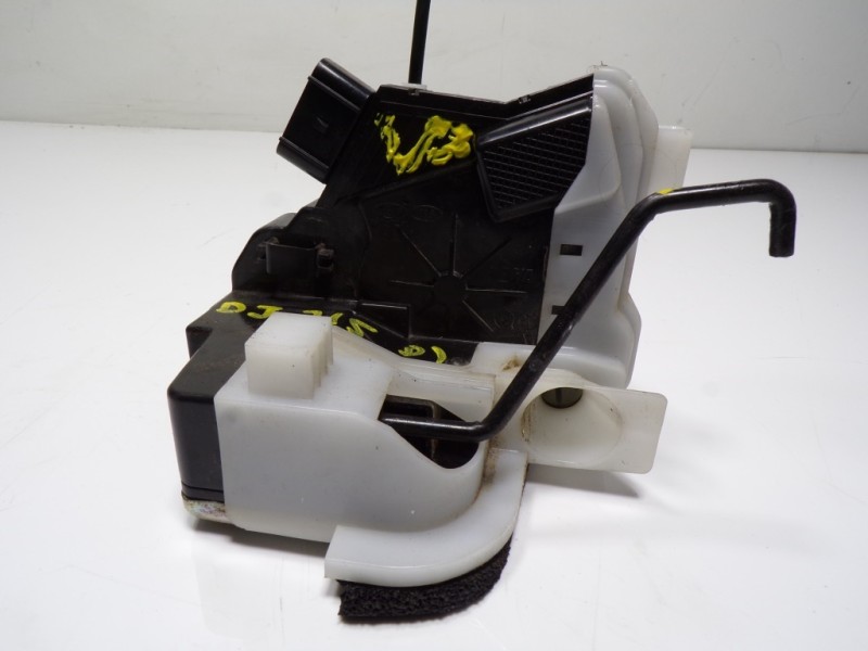 Recambio de cerradura puerta delantera izquierda para hyundai i20 1.2 cat referencia OEM IAM 81310C8020 81310C8020 