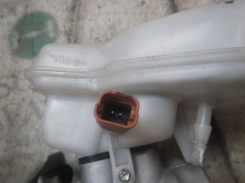 Recambio de bomba freno para citroën c4 cactus feel fine referencia OEM IAM 4601R7  
