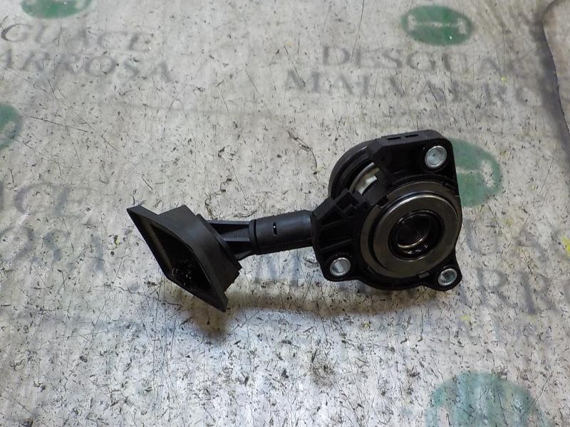 Recambio de bombin embrague para peugeot 308 1.2 12v e-thp referencia OEM IAM 9677933380  