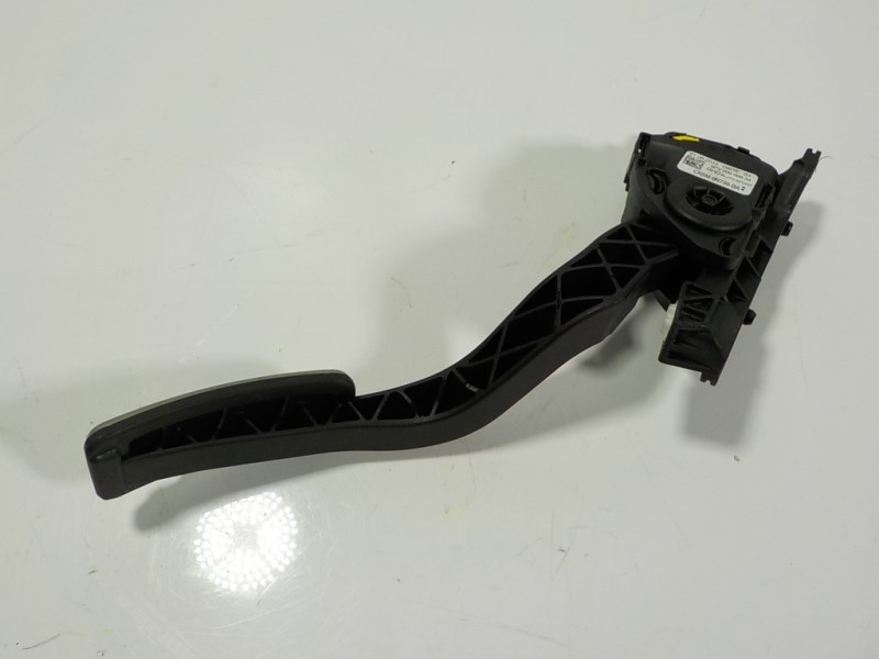 Recambio de potenciometro pedal para land rover range rover sport hse referencia OEM IAM LR037833 CK5M9N736BA 