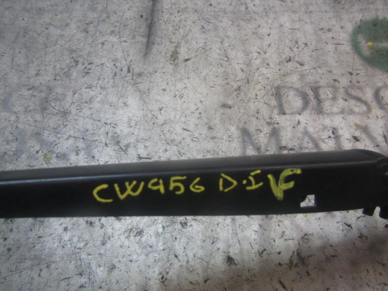 Recambio de brazo limpia delantero izquierdo para citroën c4 cactus feel fine referencia OEM IAM 1611871480  