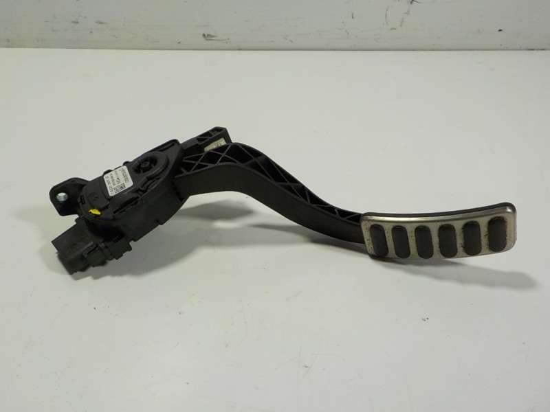 Recambio de potenciometro pedal para land rover range rover sport hse referencia OEM IAM LR037833 CK5M9N736BA 