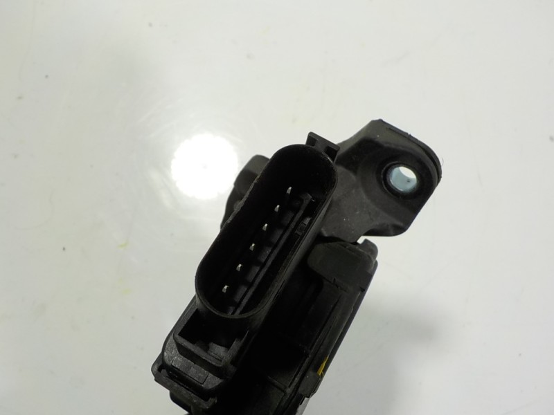 Recambio de potenciometro pedal para land rover range rover sport hse referencia OEM IAM LR037833 CK5M9N736BA 