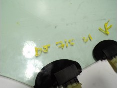 Recambio de cristal puerta delantero izquierdo para hyundai i20 1.2 cat referencia OEM IAM 82410C8010   2