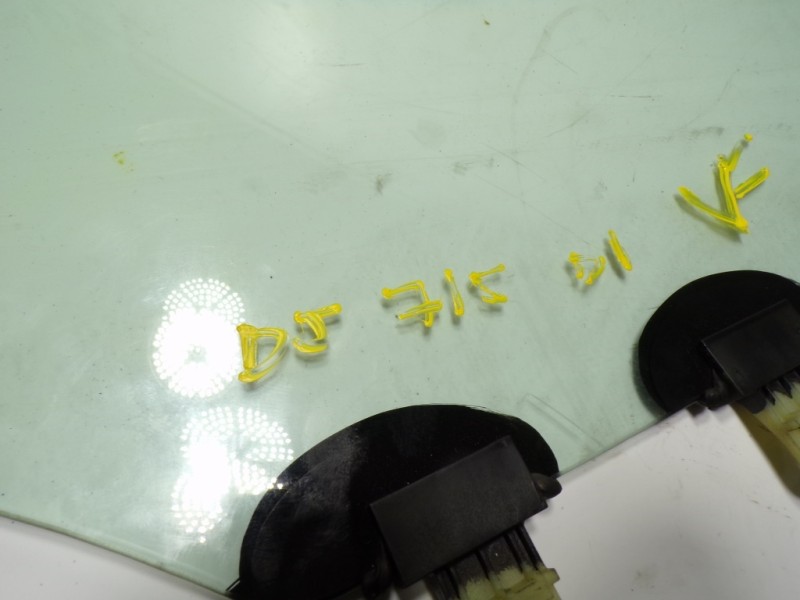 Recambio de cristal puerta delantero izquierdo para hyundai i20 1.2 cat referencia OEM IAM 82410C8010  