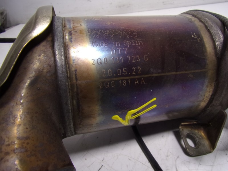 Recambio de catalizador para volkswagen taigo 1.0 tsi referencia OEM IAM 2Q0254503SX 2Q0131701AH 