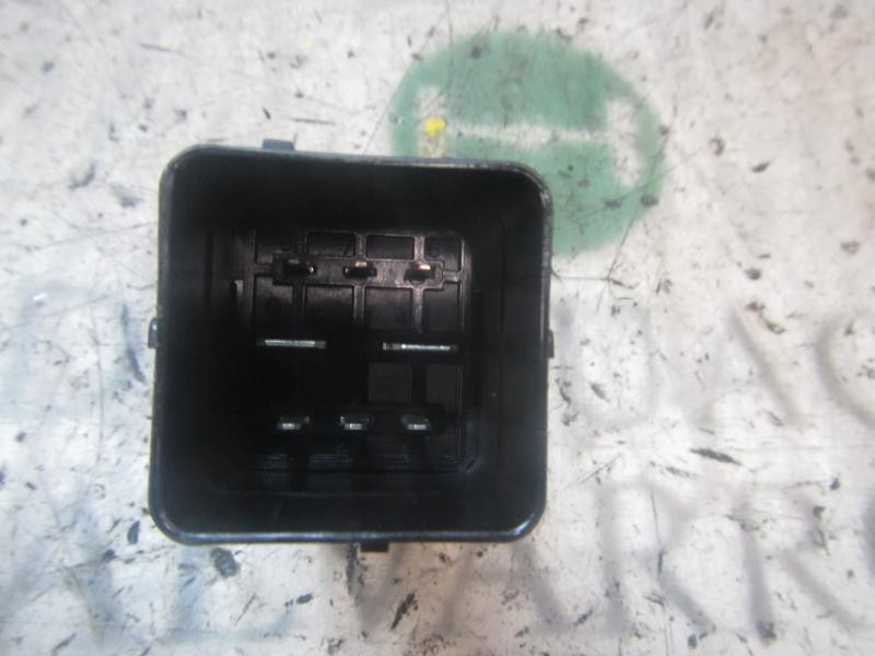 Recambio de caja precalentamiento para citroën c4 cactus feel fine referencia OEM IAM 9802424080 9802424080 51299065