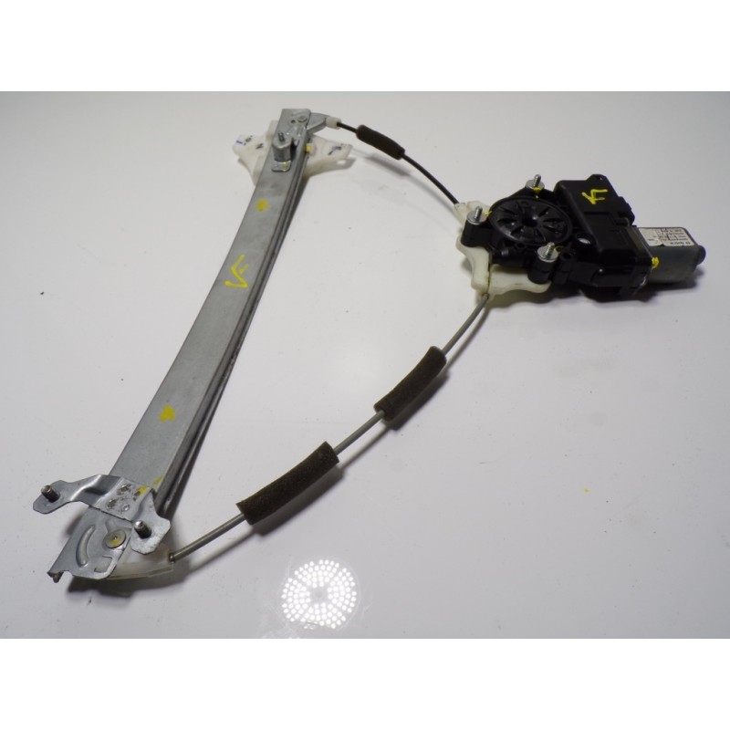 Recambio de elevalunas delantero izquierdo para hyundai i20 1.2 cat referencia OEM IAM 82403C7010 82401C8020 