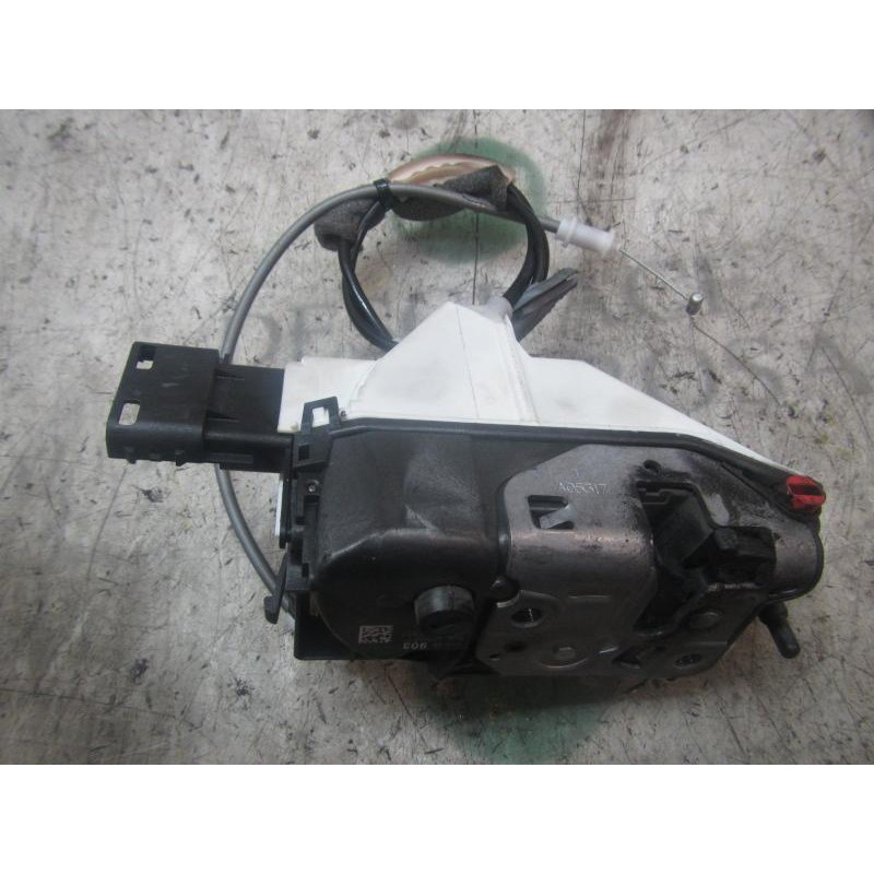 Recambio de cerradura puerta trasera derecha para citroën c4 cactus feel fine referencia OEM IAM 9801690380  