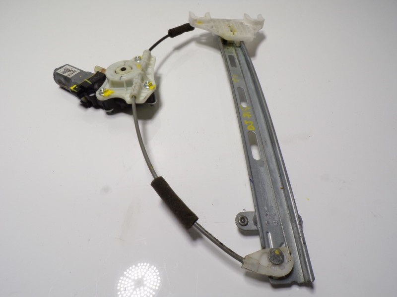 Recambio de elevalunas trasero izquierdo para hyundai i20 1.2 cat referencia OEM IAM 83403C7010 6A22107 