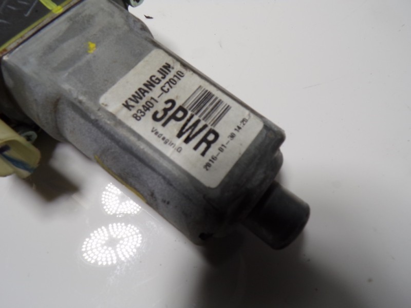 Recambio de elevalunas trasero izquierdo para hyundai i20 1.2 cat referencia OEM IAM 83403C7010 6A22107 