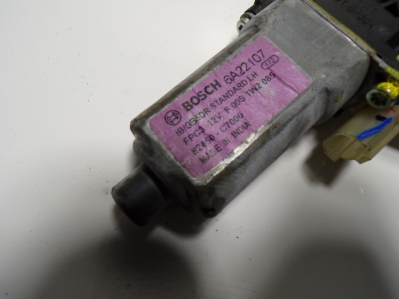 Recambio de elevalunas trasero izquierdo para hyundai i20 1.2 cat referencia OEM IAM 83403C7010 6A22107 