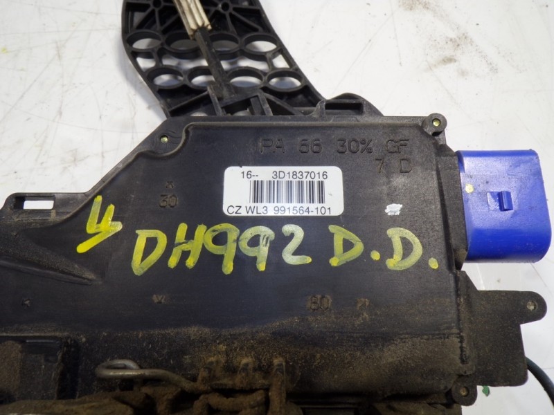 Recambio de cerradura puerta delantera derecha para volkswagen touareg (7la) tdi r5 referencia OEM IAM  3D1837016 