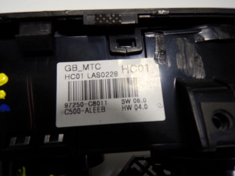 Recambio de mando calefaccion / aire acondicionado para hyundai i20 1.2 cat referencia OEM IAM 97250C8011SDH 97250C8011 