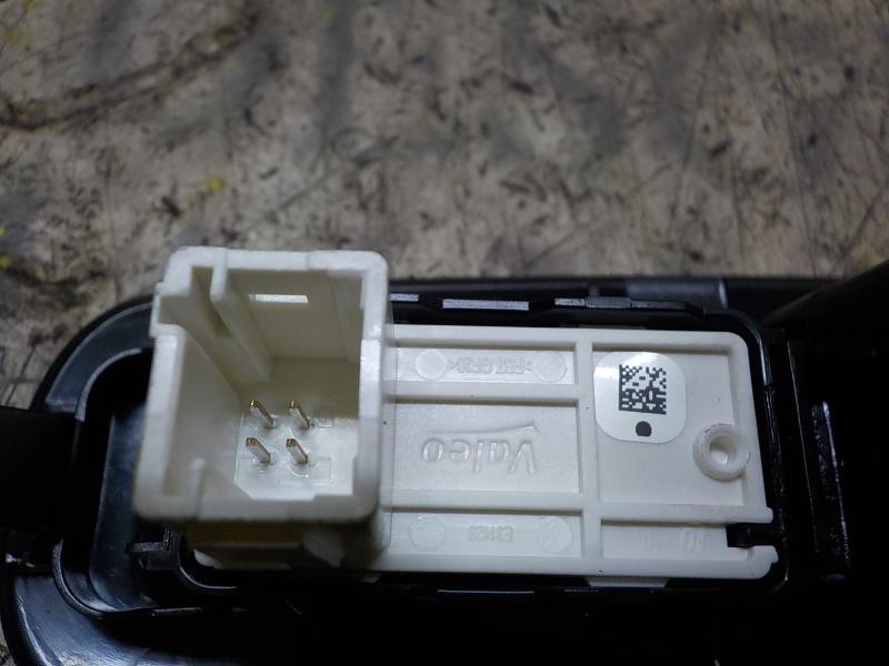 Recambio de mando elevalunas trasero derecho para peugeot 308 1.2 12v e-thp referencia OEM IAM 96762292ZD  