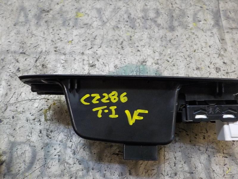 Recambio de mando elevalunas trasero izquierdo para peugeot 308 1.2 12v e-thp referencia OEM IAM 96762292ZD  