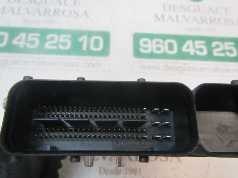 Recambio de centralita motor uce para hyundai i10 classic referencia OEM IAM 3911002DD0 3911002DD0 9030933012AD