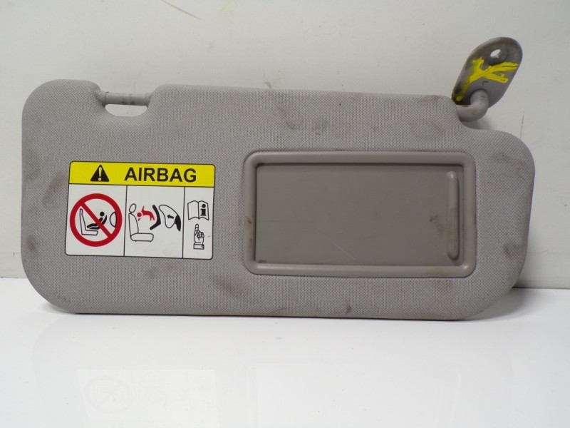 Recambio de parasol derecho para hyundai i20 1.2 cat referencia OEM IAM 85220C8050TTX  
