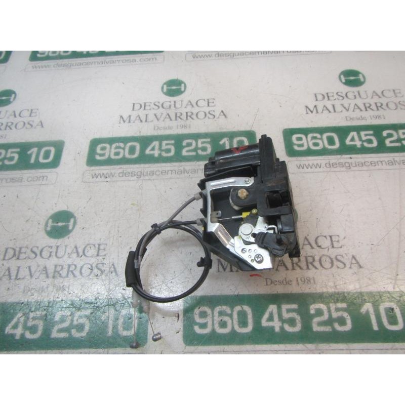 Recambio de cerradura puerta trasera derecha para hyundai i10 classic referencia OEM IAM 814200X020  