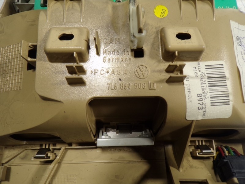 Recambio de piloto interior para volkswagen touareg (7la) tdi r5 referencia OEM IAM 7L6867508D7G8 7L6867508 