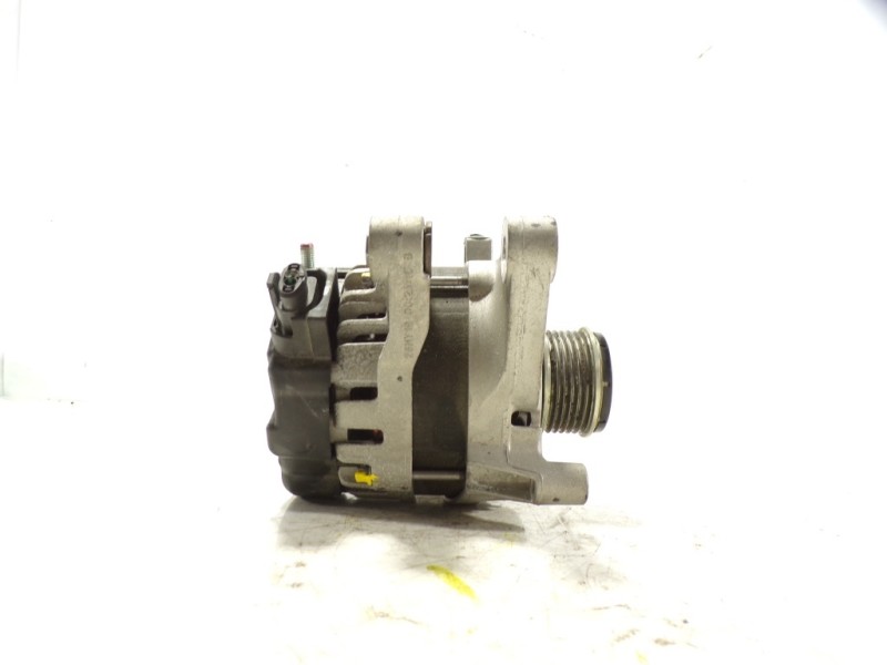 Recambio de alternador para hyundai kona 1.6 crdi cat referencia OEM IAM 373002U200 373002U200 