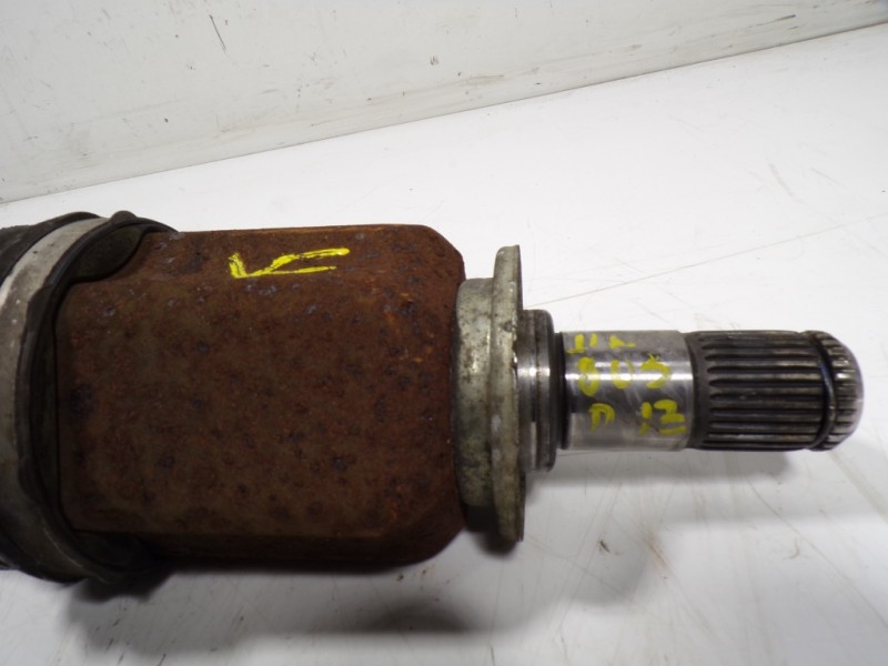 Recambio de transmision izquierda para land rover range rover sport hse referencia OEM IAM LR041970  