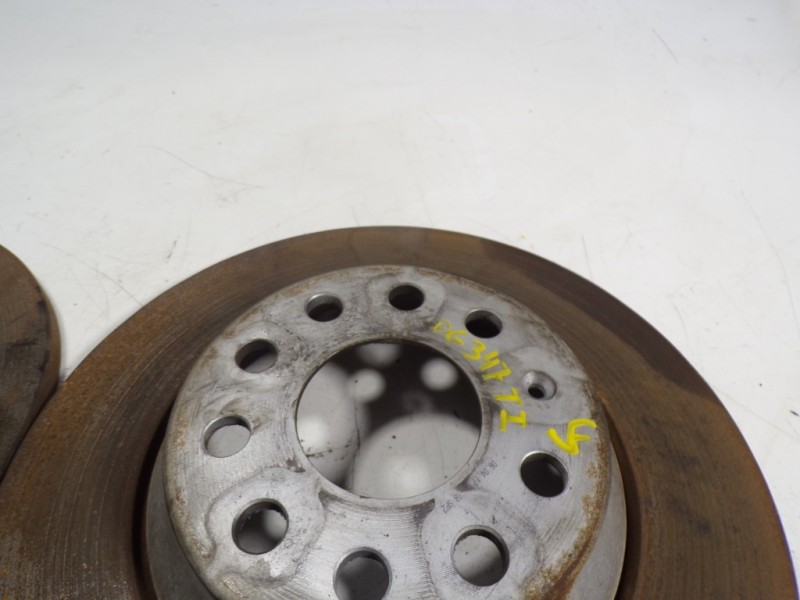 Recambio de disco freno trasero para volkswagen golf vii lim. 2.0 tsi referencia OEM IAM 3Q0615601A  