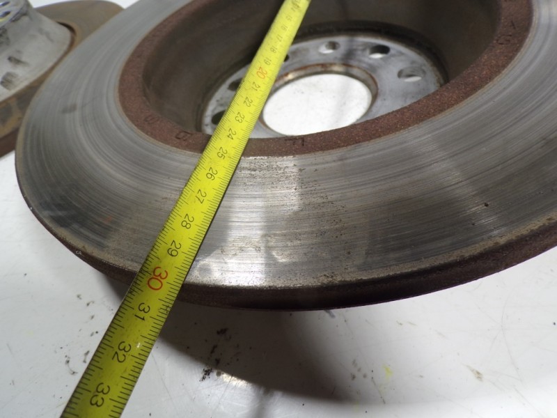 Recambio de disco freno trasero para volkswagen golf vii lim. 2.0 tsi referencia OEM IAM 3Q0615601A  