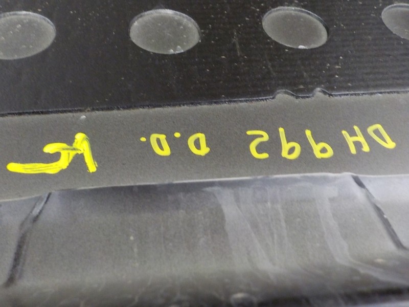 Recambio de puerta delantera derecha para volkswagen touareg (7la) tdi r5 referencia OEM IAM 7L0831056L  