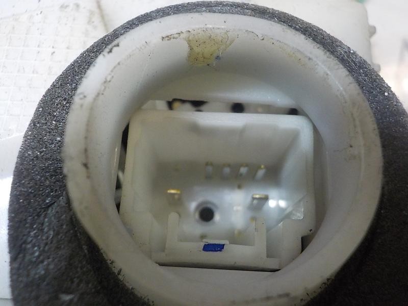 Recambio de cerradura puerta delantera izquierda para toyota prius (nhw30) 1.8 16v cat (híbrido) referencia OEM IAM 6904052340  